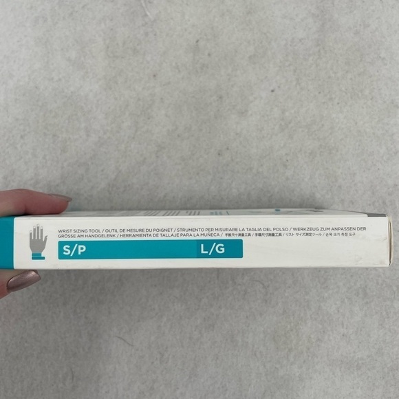 FITBIT Alta Alta HR Classic Accessory Band Bracelet Classic Size: Large Magenta - Picture 5 of 6